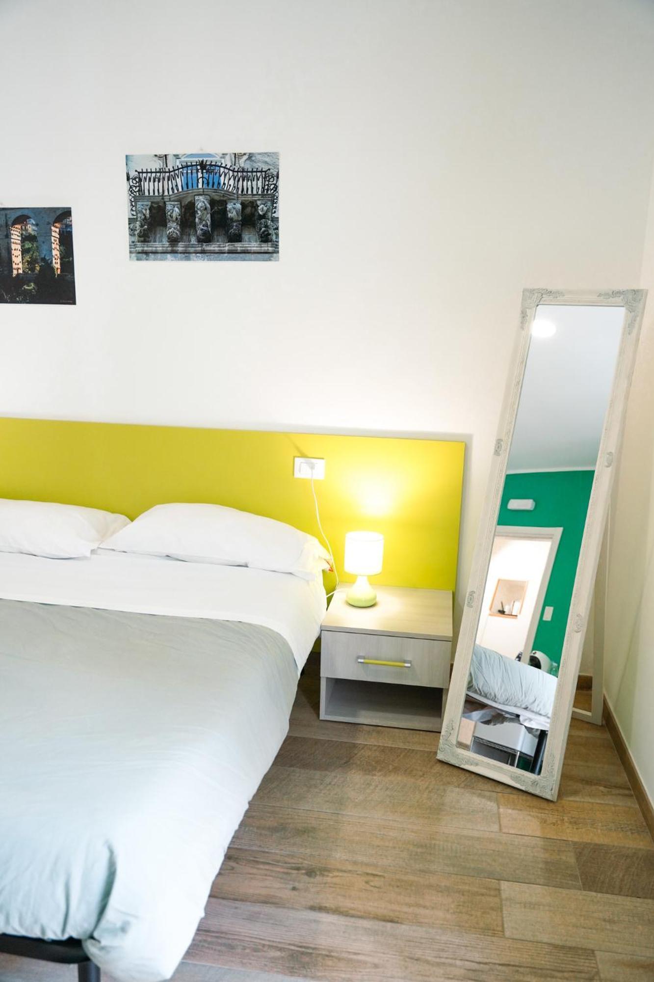 Alex Rooms راغوزا المظهر الخارجي الصورة
