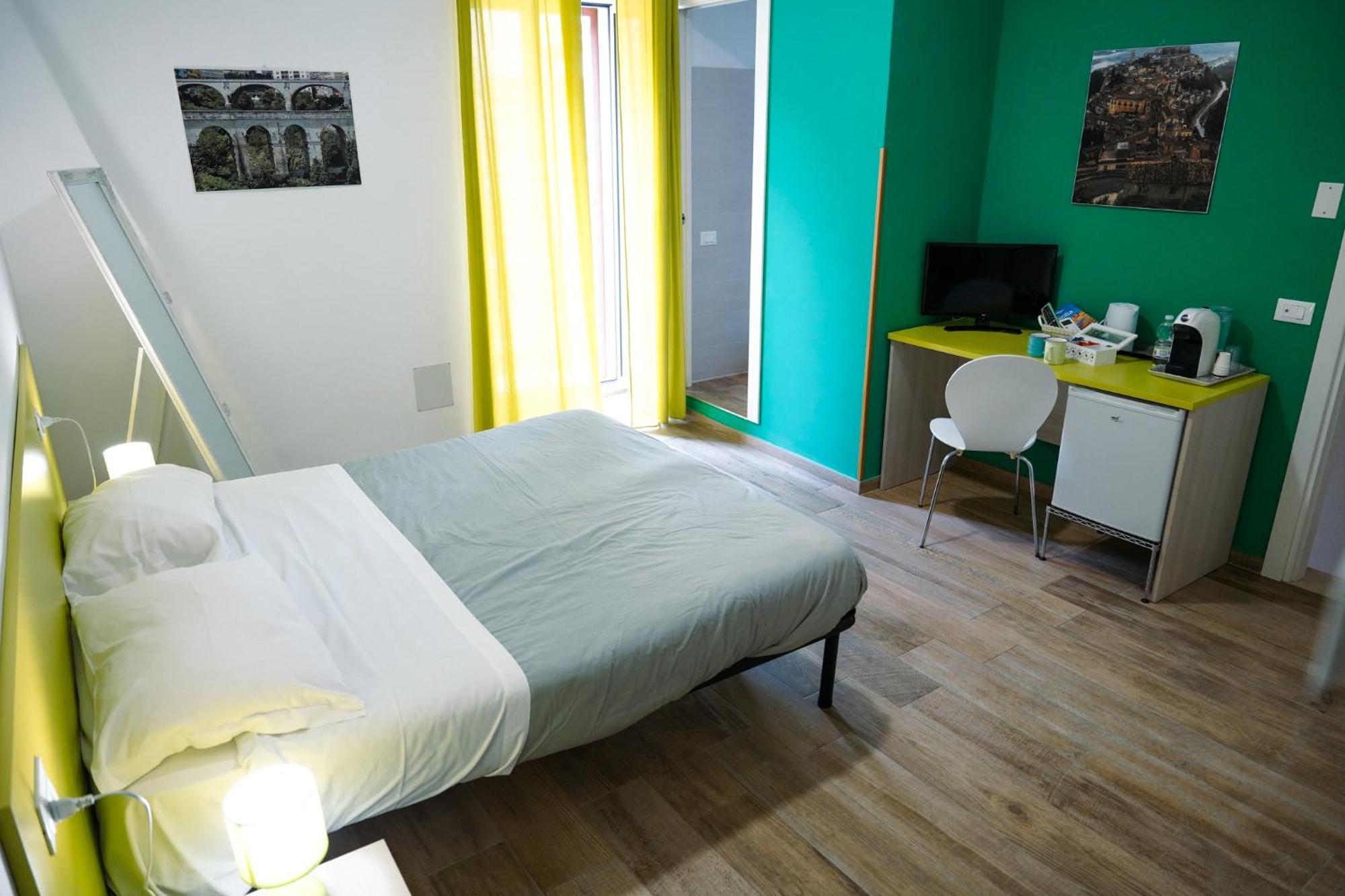 Alex Rooms راغوزا المظهر الخارجي الصورة